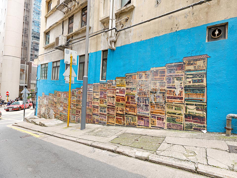 嘉咸街上Alex Croft创作的街头壁画色彩缤纷。