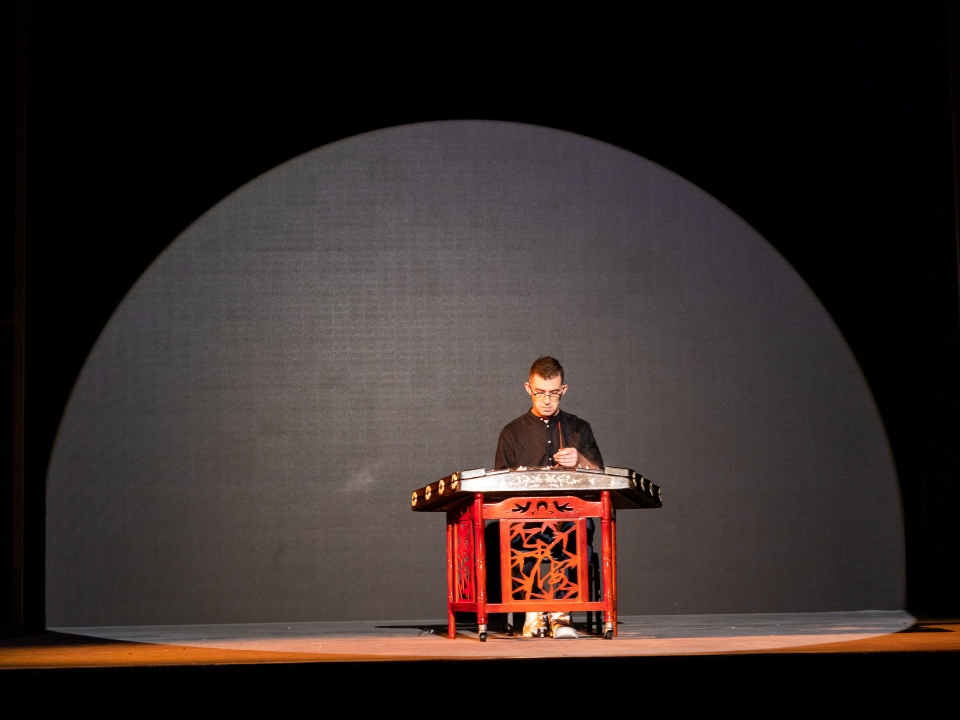 在戏曲中心表演的音乐家。