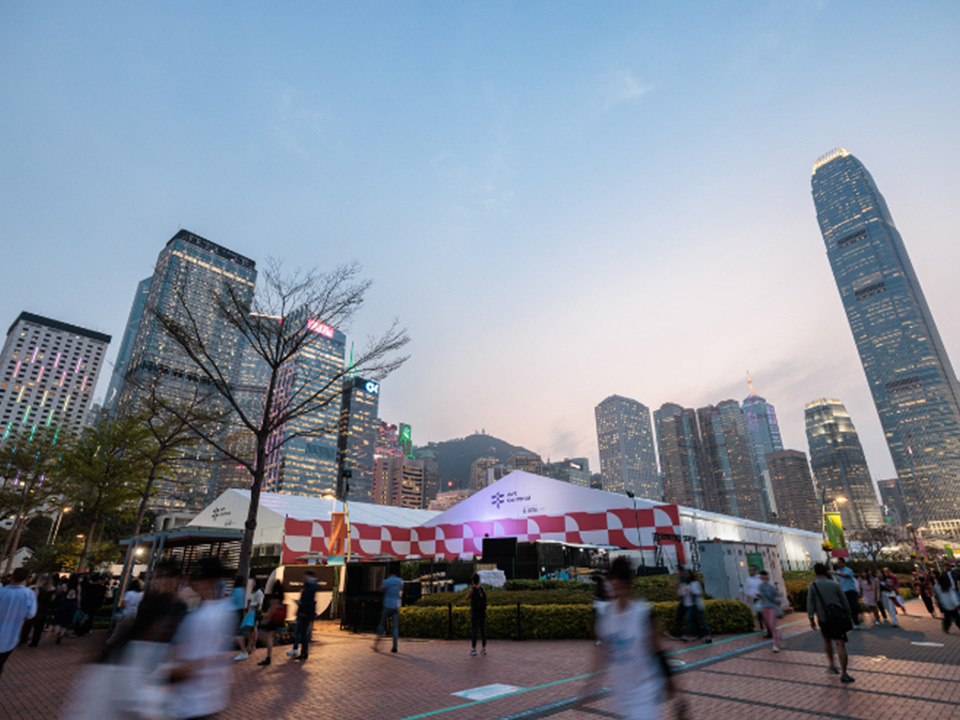 Art Central汇聚亚洲新锐艺术家与国际大师的创作。